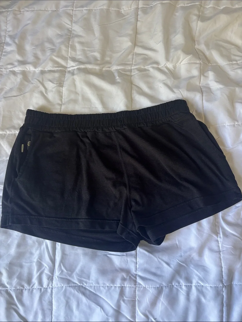 Vuori | performance AthleticShorts - Picture 2 of 5